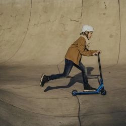 ������� Lionelo Whizz Black Carbon Yellow (LO-WHIZZ BLACK CARBON YELLOW) - �������� 11