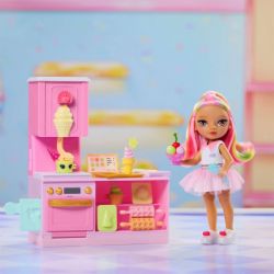Лялька Rainbow High серії Littles - Кондитерська Кенді (522058) - Картинка 2