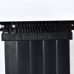    LIAN LI PCIe 4.0 RISER CABLE 200mm (G89.PW-PCI-420) -  3