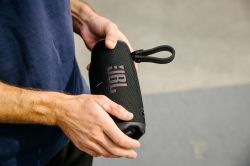 ������������ ������� JBL Charge 6 Black (JBLCHARGE6BLK) - �������� 11