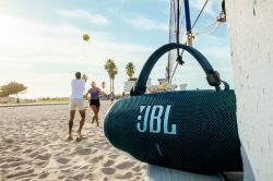 ������������ ������� JBL Charge 6 Black (JBLCHARGE6BLK) - �������� 17