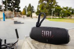������������ ������� JBL Charge 6 Black (JBLCHARGE6BLK) - �������� 8