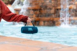 ������������ ������� JBL Charge 6 Blue (JBLCHARGE6BLU) - �������� 11