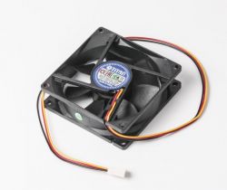 ���������� 80 x 80 x 25 �� Titan DCF-8025L12S - �������� 2