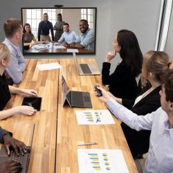 ���-������ ���������, 4K@30Hz, Zoom 5x, USB-A/C 3.0, ��, ���������� �������, �������� 1/4" �� ������, Auto J5create JVCU435-N - �������� 10