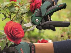 Секатор аккумуляторный Bosch EasyPrune, 12В, 2х3А, d реза 25мм, 1000гр 0.600.8B2.102 - Картинка 20