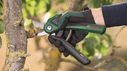 Секатор аккумуляторный Bosch EasyPrune, 12В, 2х3А, d реза 25мм, 1000гр 0.600.8B2.102 - Картинка 12