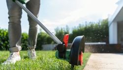 Bosch Тример садовий акумуляторний UniversalGrassCut 18V-260 1х2.5А·год 26см 2.3кг 0.600.8C1.D03 - Картинка 8