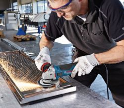 ��������� ������ Bosch Professional GWS 19-125 CIE 125�� 1900�� 2800 -11500��/�� 3.3�� 0.601.79P.002 - �������� 3