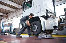 ��������� ������� Bosch GDS 18V-1050 H, 18�, 2x5.0 GAL1880 L-Box 0.601.9J8.522 - �������� 9
