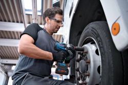 ��������� ������� Bosch GDS 18V-1050 H, 18�, 2x5.0 GAL1880 L-Box 0.601.9J8.522 - �������� 7