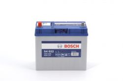 ���������� Bosch S4 12� 45����� 330� L+ (0 092 S40 220) 0092S40220