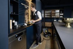 Пароочиститель Karcher SG 4/2 Classic, 2250 Вт, 4 бар, 145 °C, 7 кг 1.092-301.0 - Картинка 4