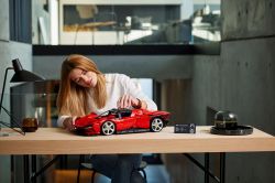  LEGO Technic Ferrari Daytona SP3 42143 -  2