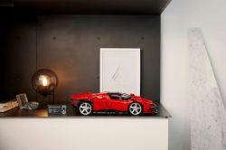 LEGO  Technic Ferrari Daytona SP3 42143 -  4