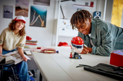 ����������� LEGO Editions Formula 1 ����� ����� ������� � ������� Scuderia Ferrari HP 43014 - �������� 10