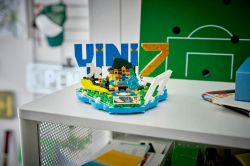 ����������� LEGO Editions Football ³����� ������ � �������� ������� ���������� ������ 43027 - �������� 10