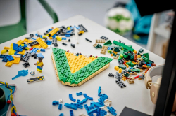 ����������� LEGO Editions Football ³����� ������ � �������� ������� ���������� ������ 43027 - �������� 6