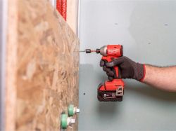    Milwaukee M18 BLIDRC-0 18 0-3600 190 1.3     4933492839 -  2