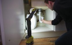 Ryobi Ліхтар ONE + R18ALF-0 5133002304 - Картинка 10