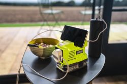 Инвертор напряжения аккумуляторный RYOBI ONE+ RY18BI150A-0, 220 Вольт, 150Вт/300Вт пиковая, (без АКБ и ЗУ) 5133004895 - Картинка 5