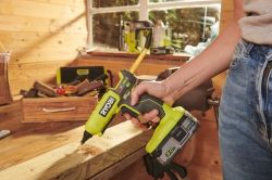 Пистолет клеевой Ryobi RGL18-0 аккумуляторный ONE+,18В, стержни 11/12 мм, 2 режима 200/130 град., solo (без АКБ и ЗУ) 5133005002 - Картинка 4