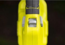 Мотоблок Культиватор акумуляторний Ryobi ONE+ RY18CVA-0 18В 200/250/300об/хв 4.8кг без АКБ та ЗП 5133005047 - Картинка 2