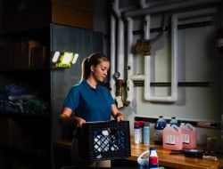 Светильник панельный Ryobi RLPH18-0 ONE+ Hybrid, 18В, работа от сети и АКБ, 3 LED панели, 3000 лм, 3 режима яркости (без АКБ и ЗУ) 5133005397 - Картинка 9