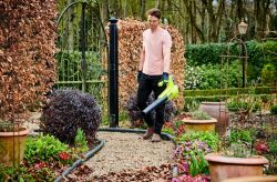    Ryobi ONE+ RY18BLA-0 18 145/ 2.1     5133005411 -  6