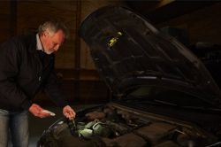 Фонарь Ryobi RLP4-120G, 4В USB Lithium, акб 1х2Ач, поворотная головка, магнит 5133006131 - Картинка 4