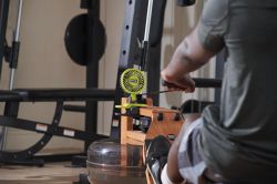 Вентилятор акумуляторний кліпса Ryobi USB Lithium RCF4-120G 4В акб 1х2А·год 3800об·хв обертання 325° поворот 180° 2 швидкості 0.29кг 5133006143 - Картинка 4