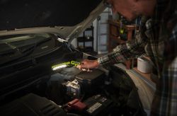Фонарь инспекционный аккумуляторный Ryobi USB Lithium RLI4-120G, 4В, 2А·ч, 650лм, 3 функции освещения, магнит, зажим 5133006225 - Картинка 7