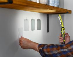Фонарь инспекционный аккумуляторный Ryobi USB Lithium RLI4-120G, 4В, 2А·ч, 650лм, 3 функции освещения, магнит, зажим 5133006225 - Картинка 4