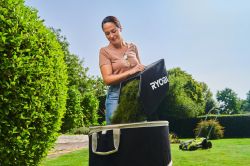   Ryobi ONE+ HP RY18LMX33A-0 18 33 30 25-90 9.3     5133006286 -  6