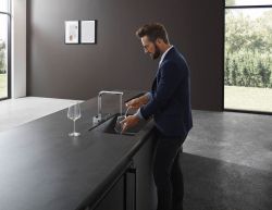Змішувач для кухні Hansgrohe Aquno Select M81, довж.виливу - 210мм, поворотний, витяжний, 1 важіль, хром 73836000 - Картинка 3