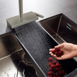 Змішувач для кухні Hansgrohe Aquno Select M81, довж.виливу - 210мм, поворотний, витяжний, 1 важіль, сталь 73836800 - Картинка 3