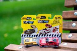 Flip Cars Машинка-трансформер 2 в 1 Чорний спорткар і Класичний спорткар EU463875B-04 - Картинка 3