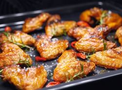 Духовой шкаф Electrolux электрический компактный, 42л, дисплей, конвекция, функция СВЧ, черный+нерж EVM8E08X - Картинка 8