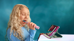 Щітка зубна електр. Philips, Sonicare For Kids Smart, насадок-2, дорожній футляр, 2 наклейси, рожений HX6600/11 - Картинка 5