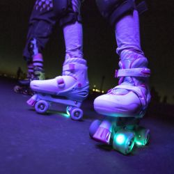   Neon Combo Skates  ( 30-33) NT09T4 -  9