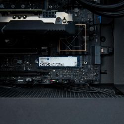 SSD  Kingston NV3 4TB M.2 PCIe 4.0 (SNV3S/4000G) -  5