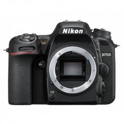 Цифр. фотокамера зеркальная Nikon D7500 body VBA510AE