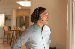 ��������� Poly Voyager Focus 2 Black (76U46AA) - �������� 13